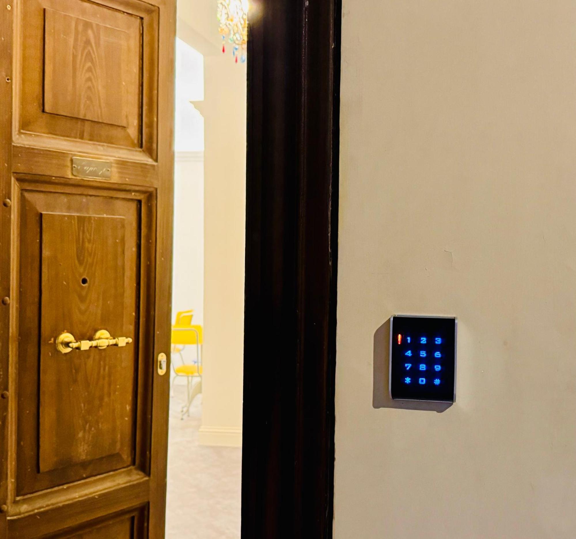 Hotel Antiqua Domus Rzym Zewnętrze zdjęcie