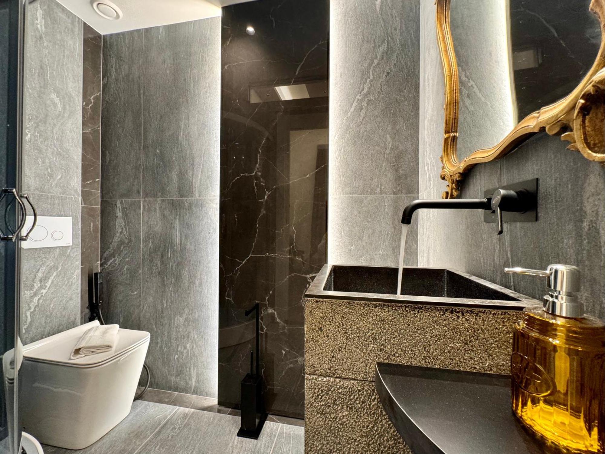 Hotel Antiqua Domus Rzym Zewnętrze zdjęcie